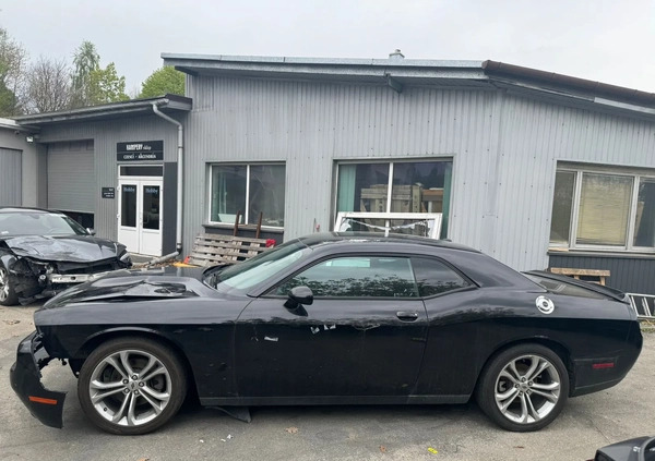 Dodge Challenger cena 66900 przebieg: 113000, rok produkcji 2019 z Dobra małe 211